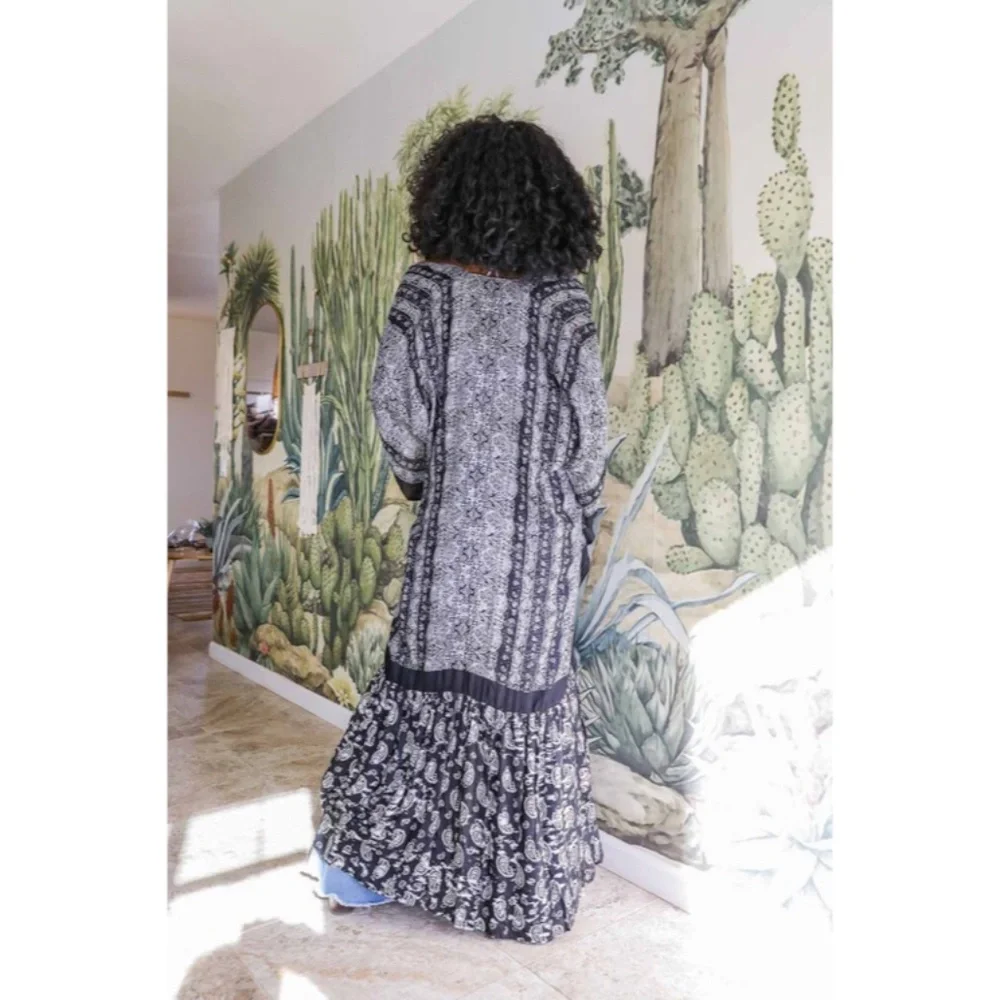 SOLD OUT Black Paisley Tapestry Free Flow Kimono Open Duster Coverup Wrap Top - Picture 3 of 4